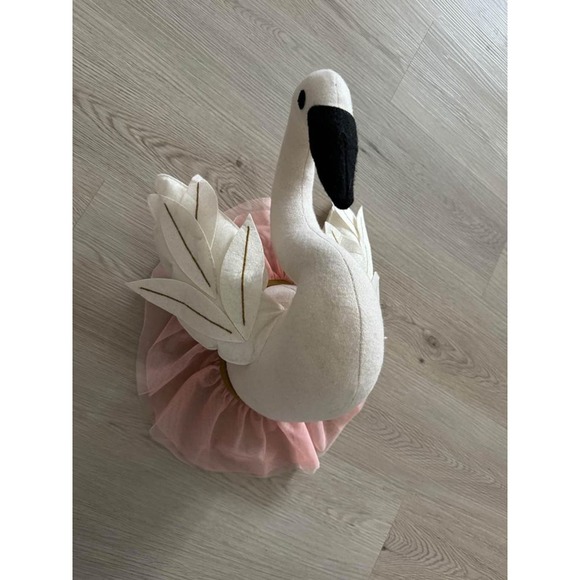 Pillowfort Other - Pillowfort Swan Ballerina Head Wall Decor